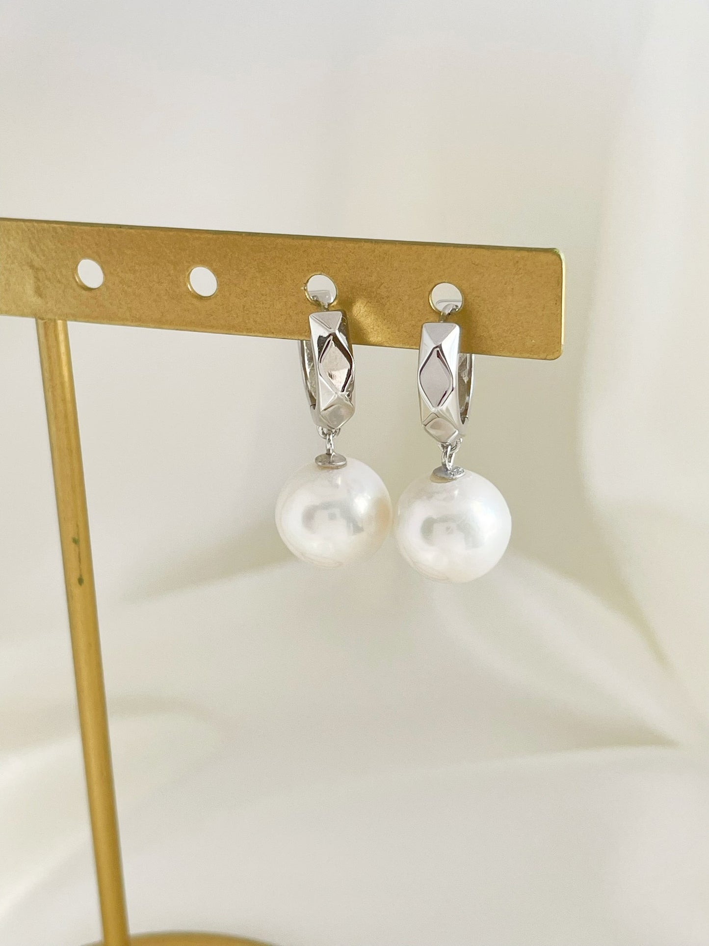 11-12mm Freshwater Pearl Drops Earrings