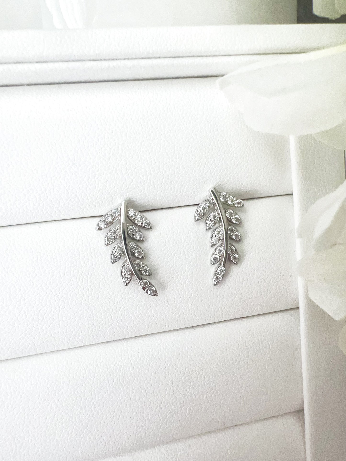 Sterling Silver Leave Shaped Studs Earrings