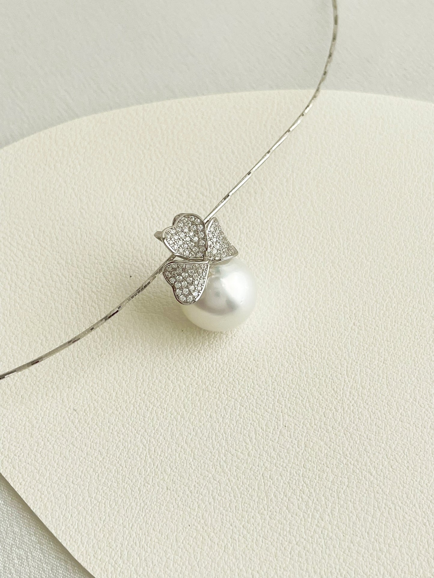 11-12mm Australian White Pearl Blossomy Pendent