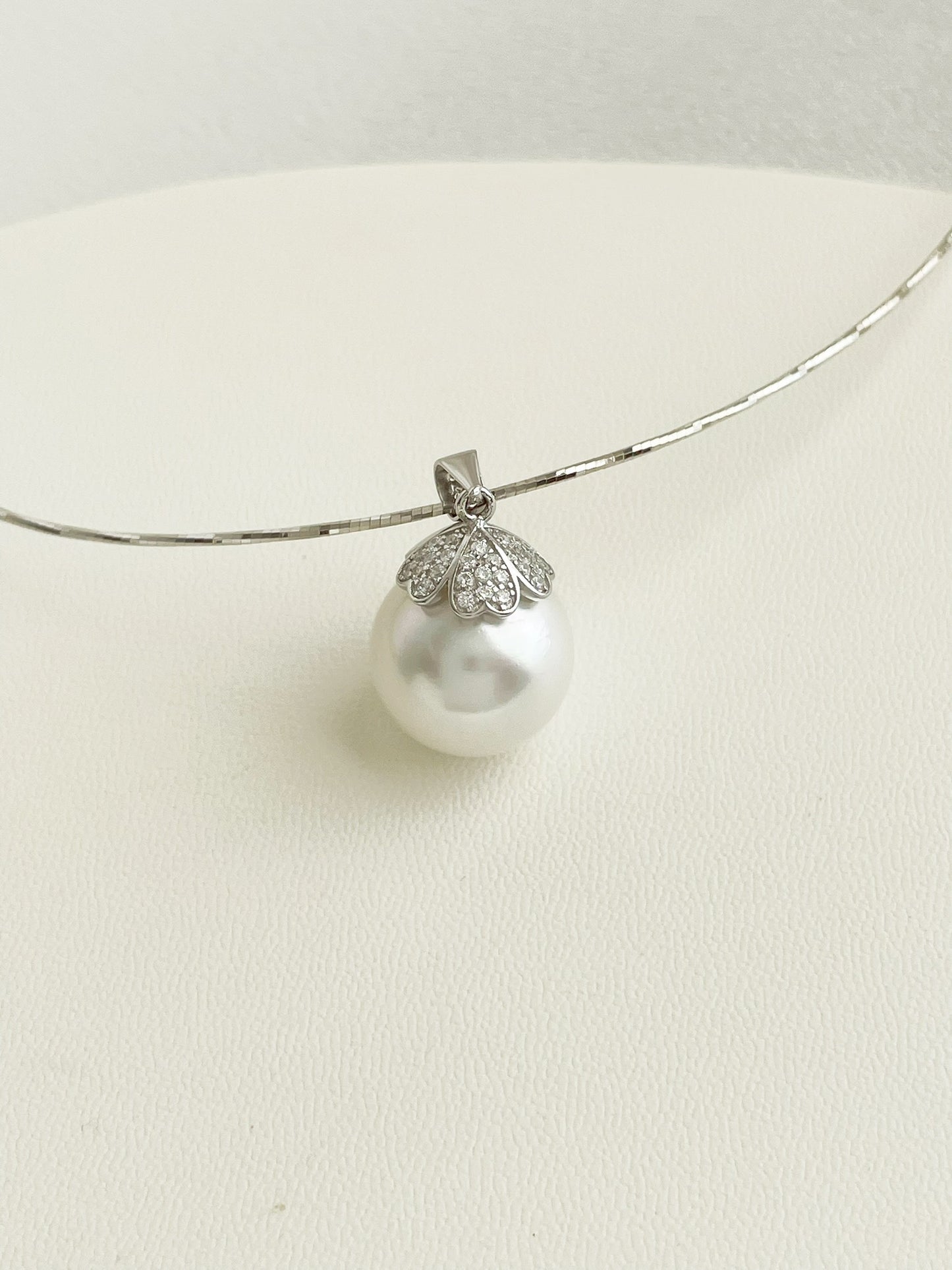 11-12mm Australian White Pearl Blossomy Pendent