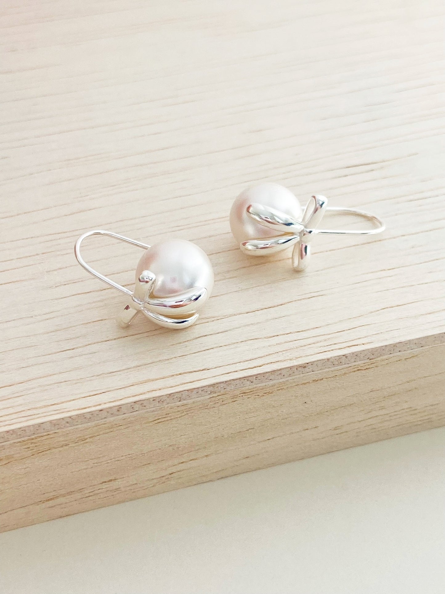 Bowknot Pearl Drops Earrings