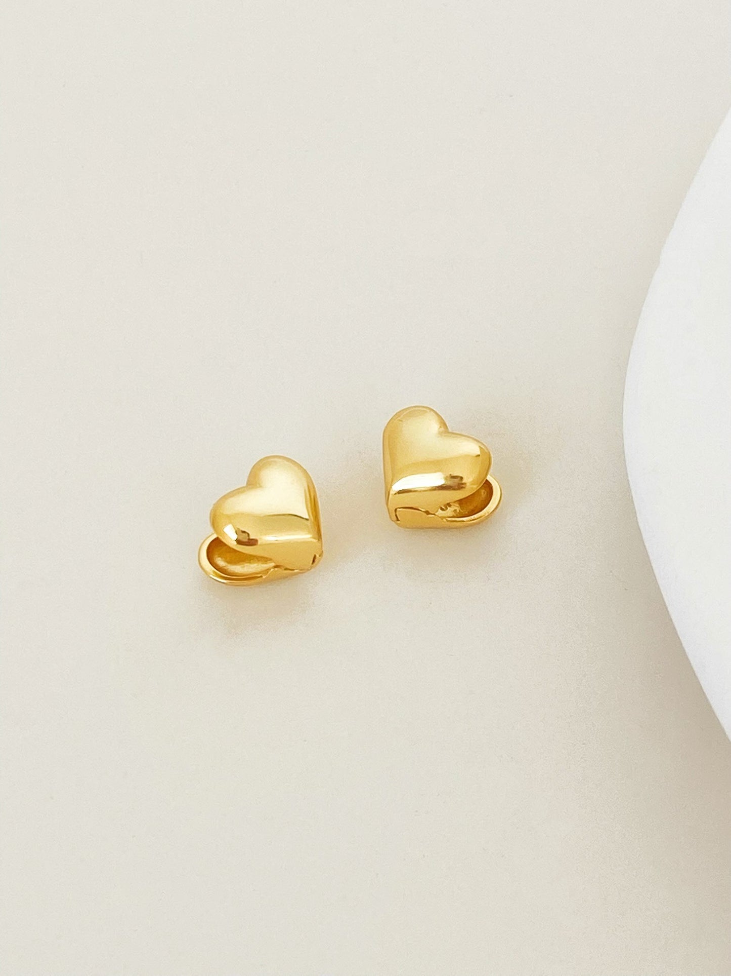 Sweet Heart Studs Earrings