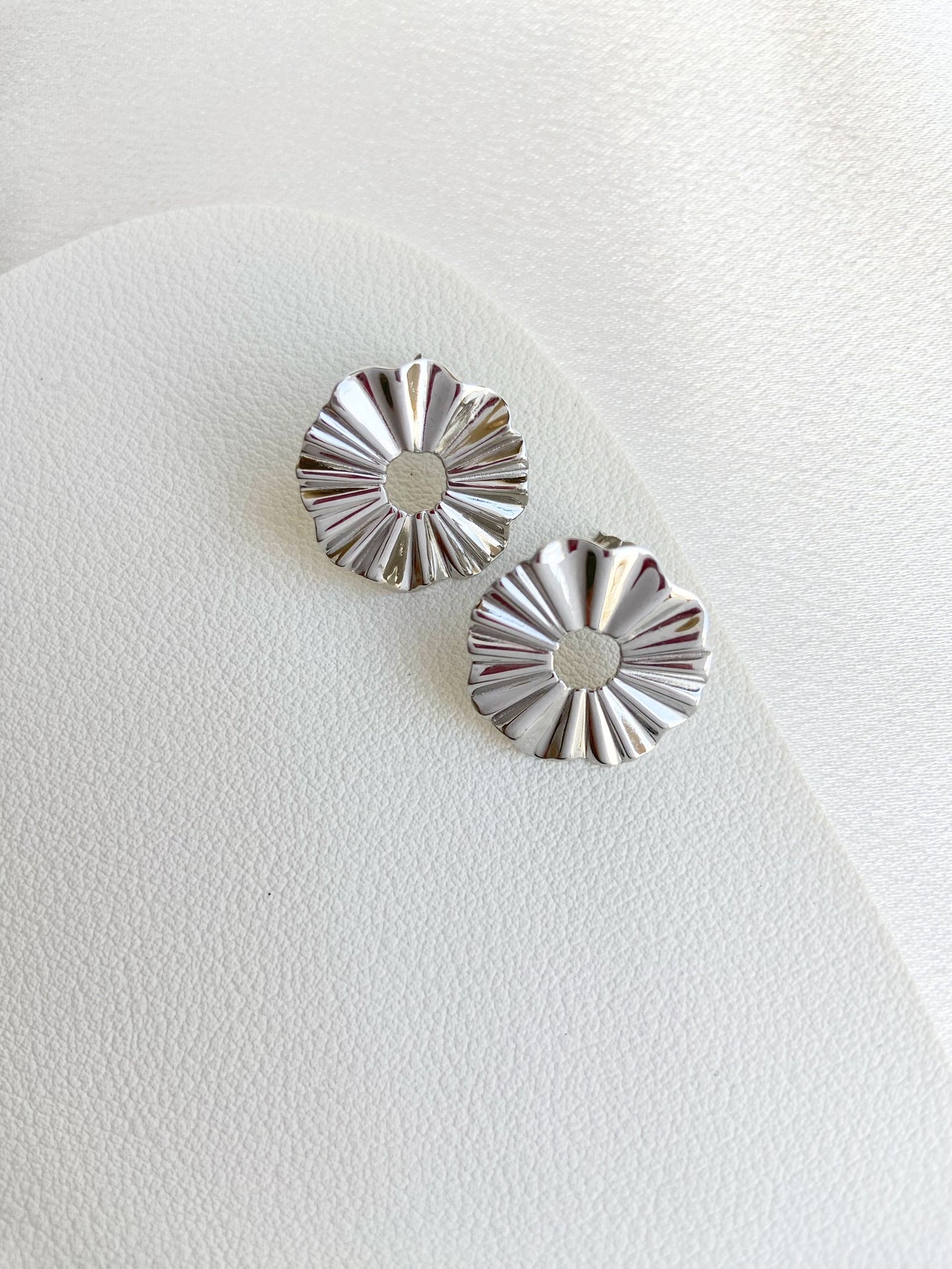 Sterling Silver Daisy Studs Earrings