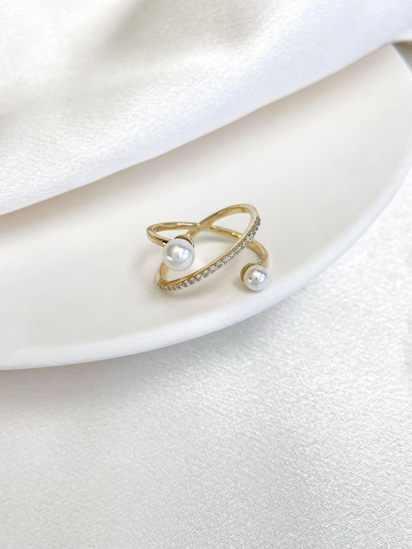 Sterling Silver Crossover Freshwater Pearl Ring