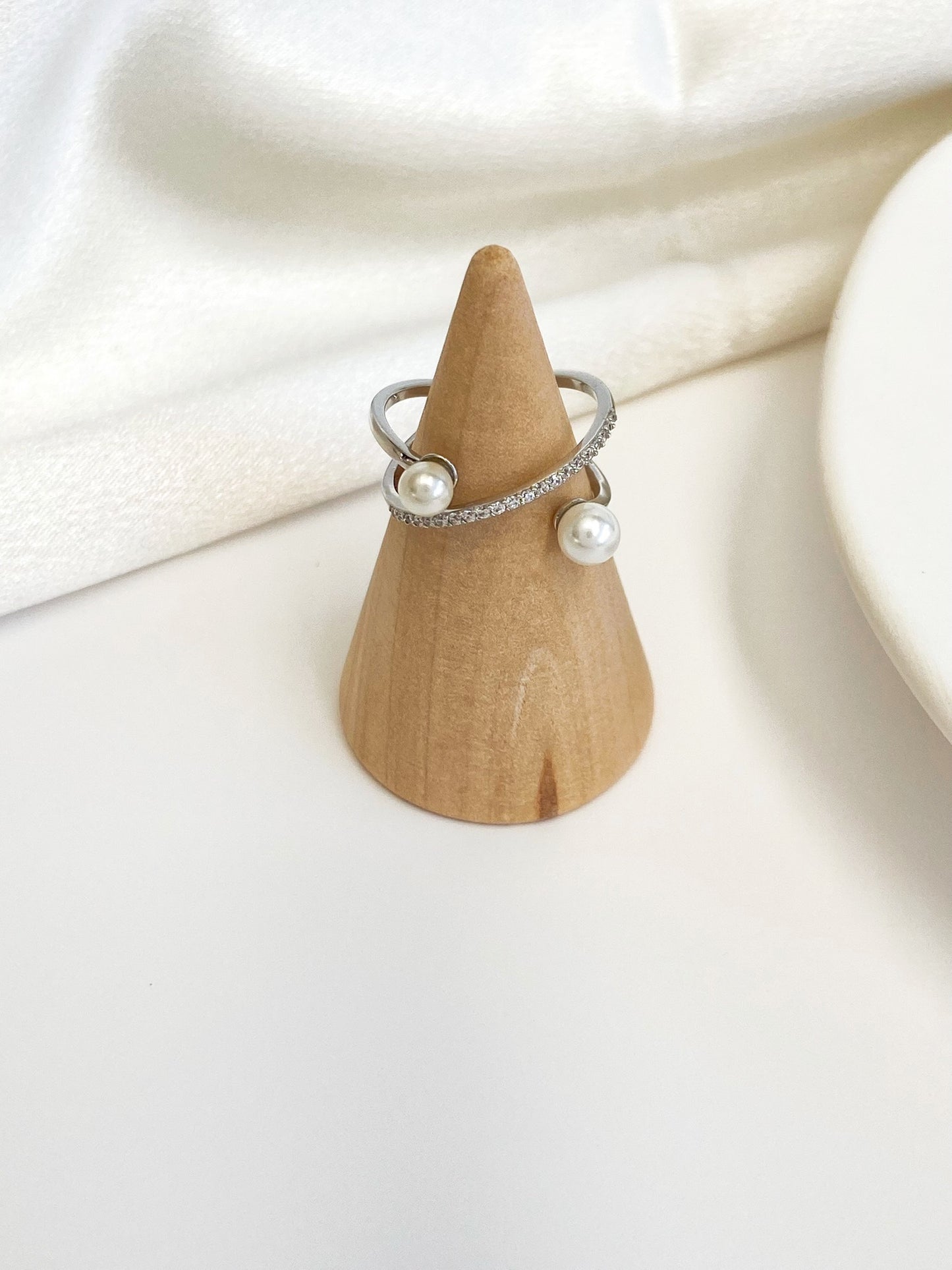 Sterling Silver Crossover Freshwater Pearl Ring