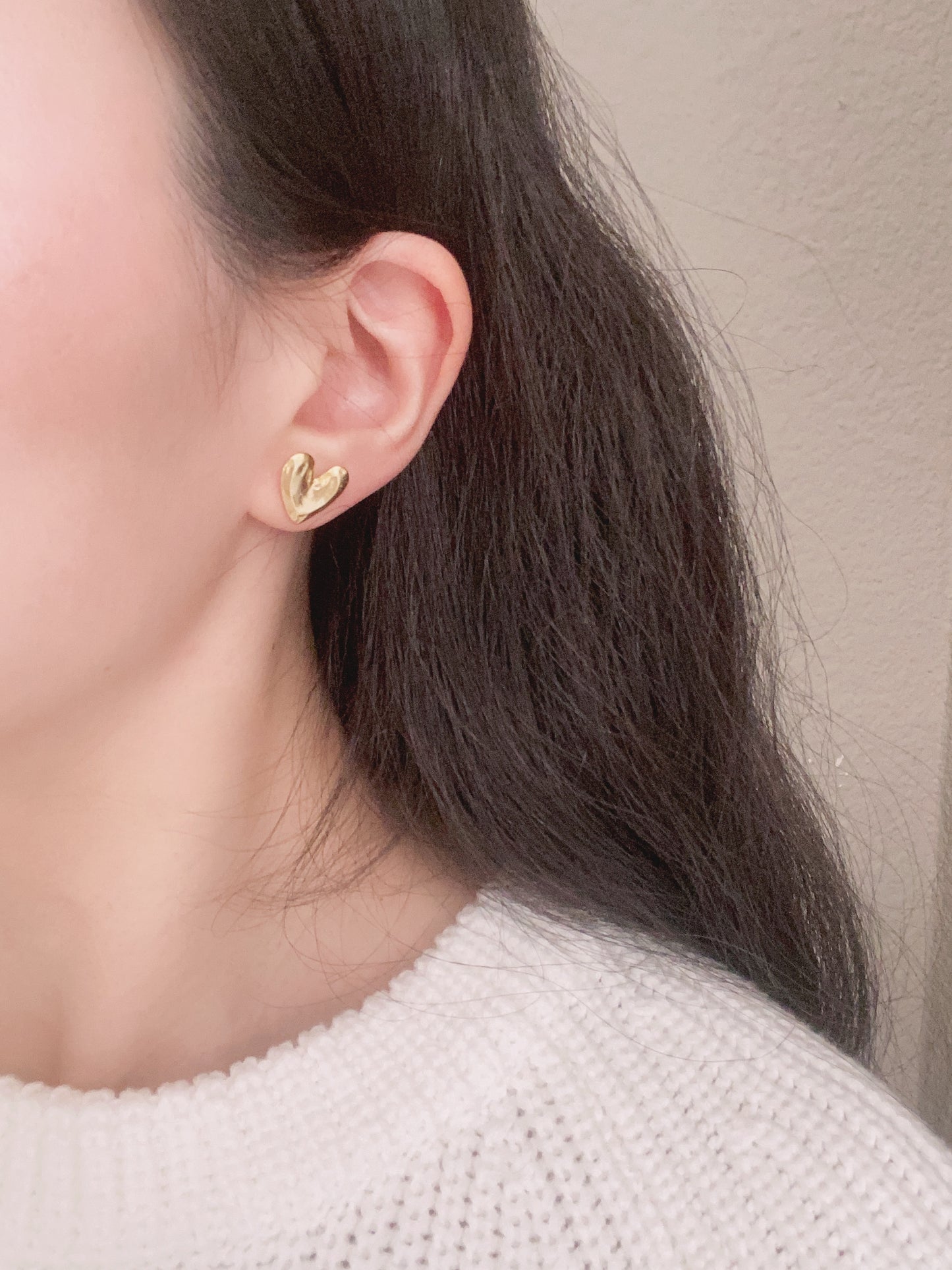 Solid Hear Shaped Studs Earrings