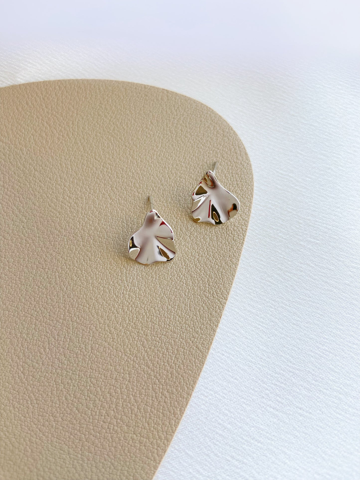 Sterling Silver Classic Flatness Stud Earrings