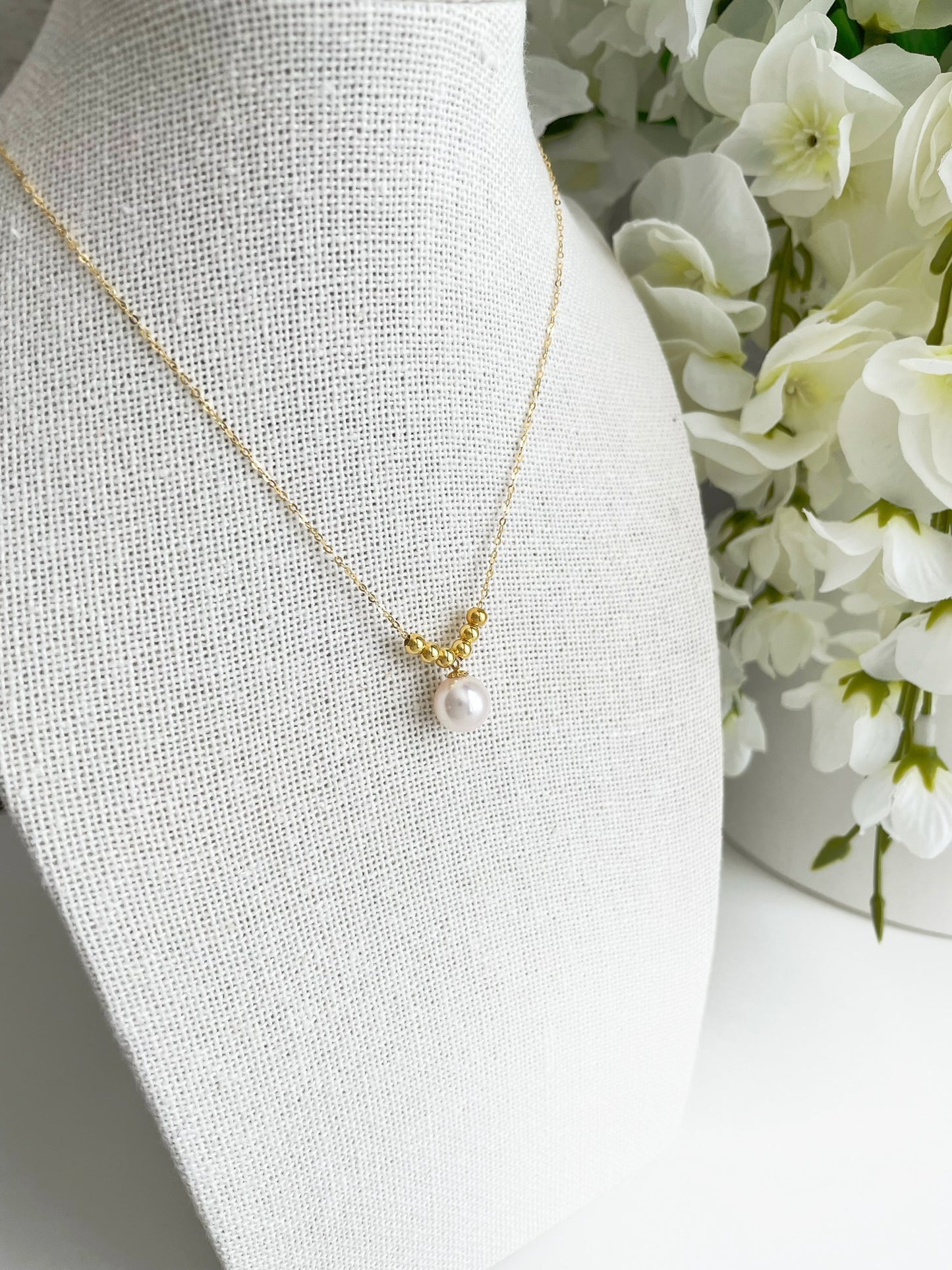 Akoya Pearl Necklace in 18k Gold