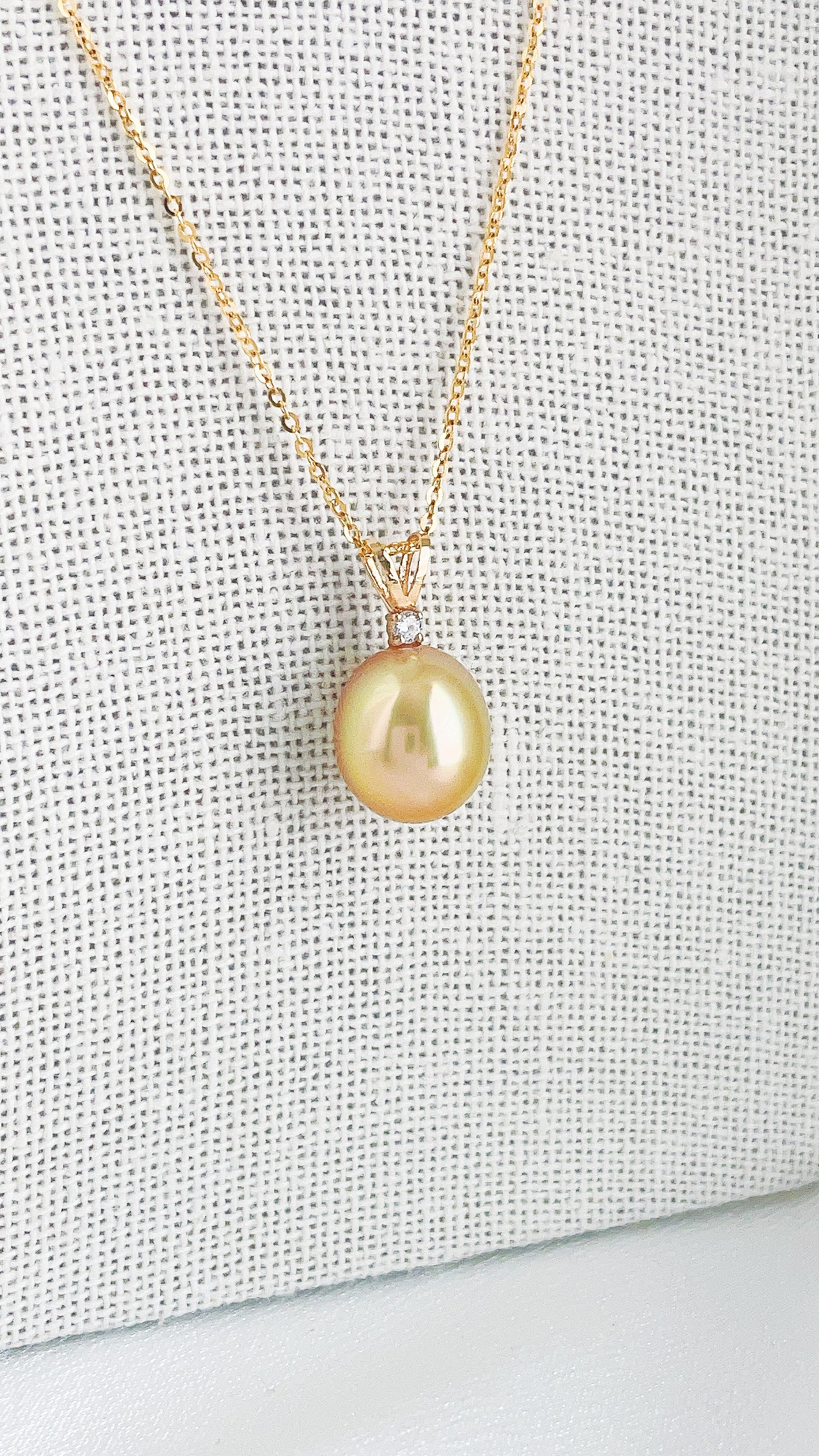 South Sea Gold Pearl in 18k Gold V Shaped Pedant