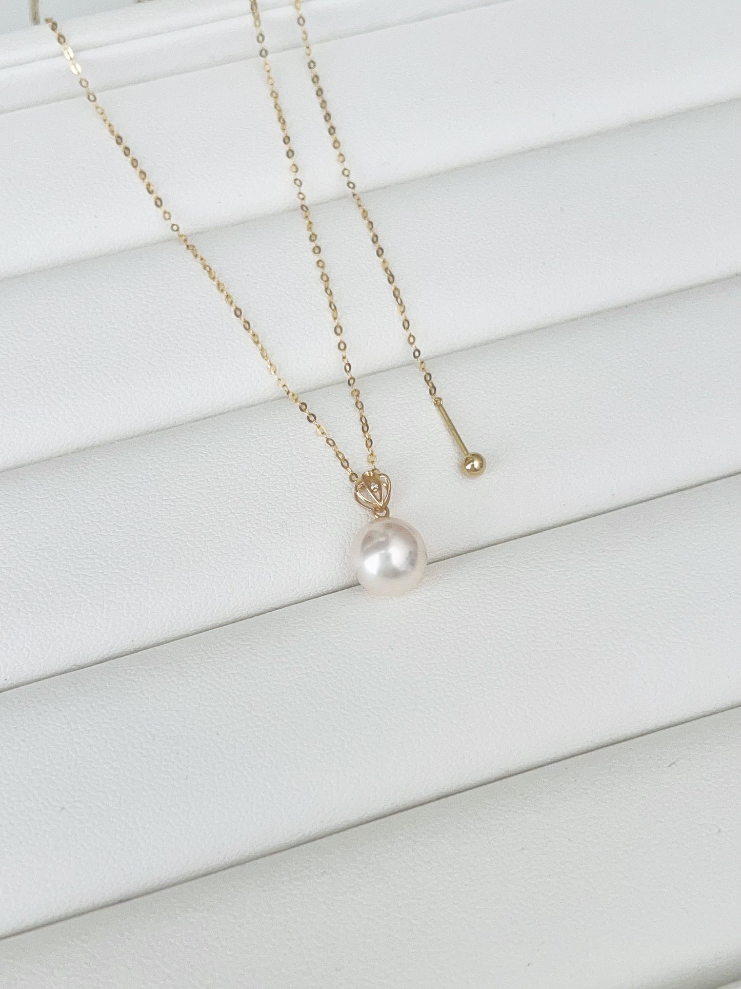 8-8.5mm Akoya Pearl Crown Shaped Dimond Pendant