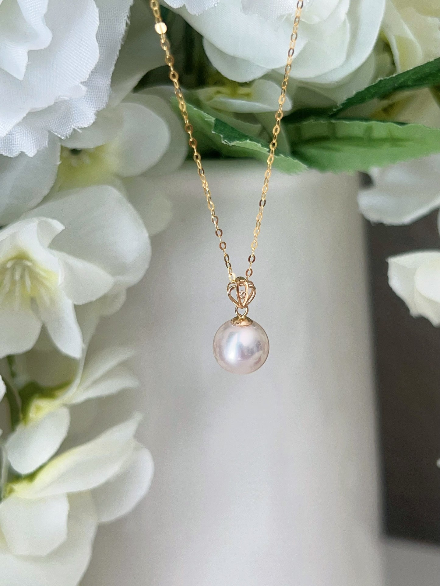 8-8.5mm Akoya Pearl Crown Shaped Dimond Pendant