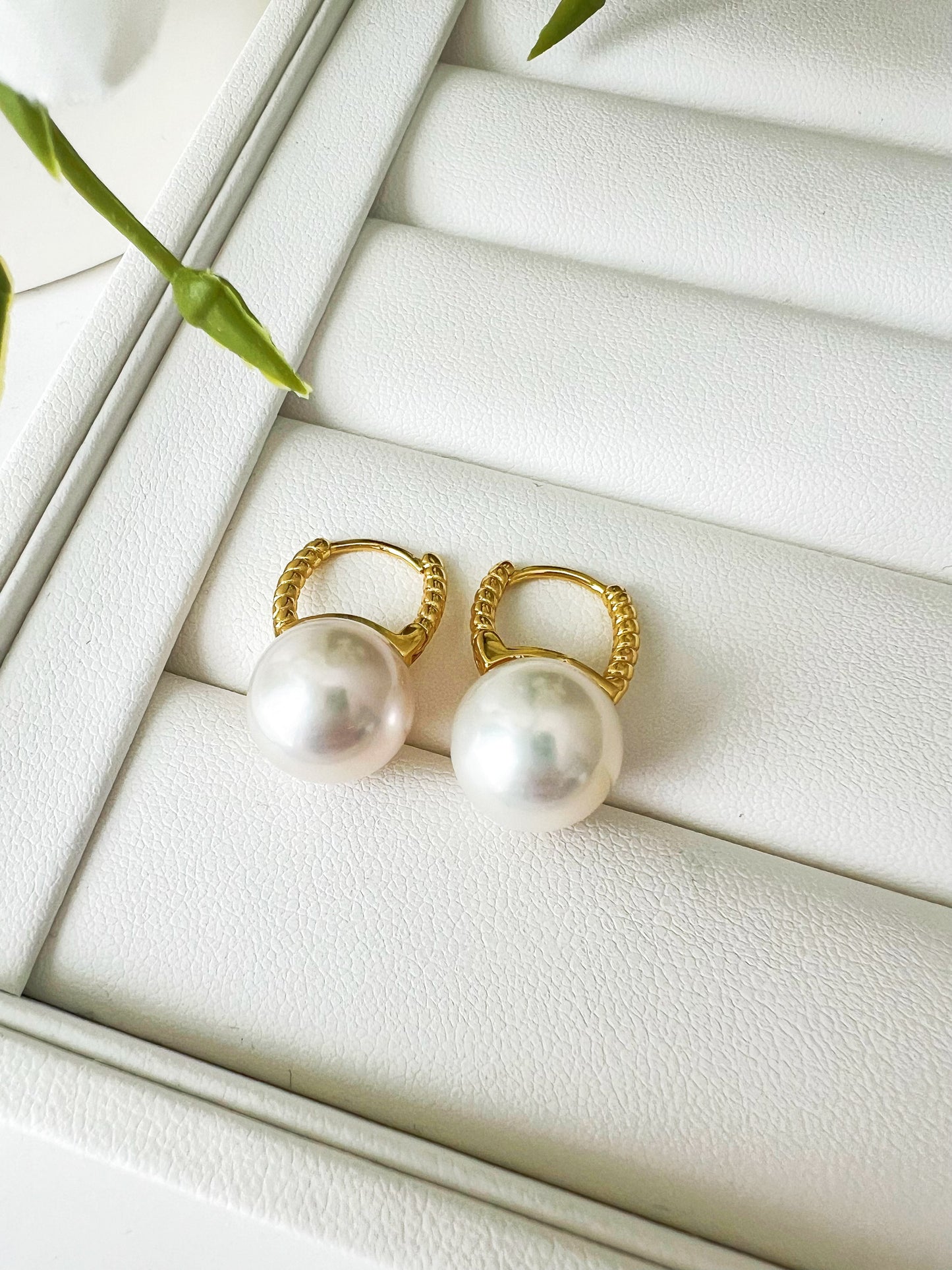 11-12mm Edison Pearl Earrings