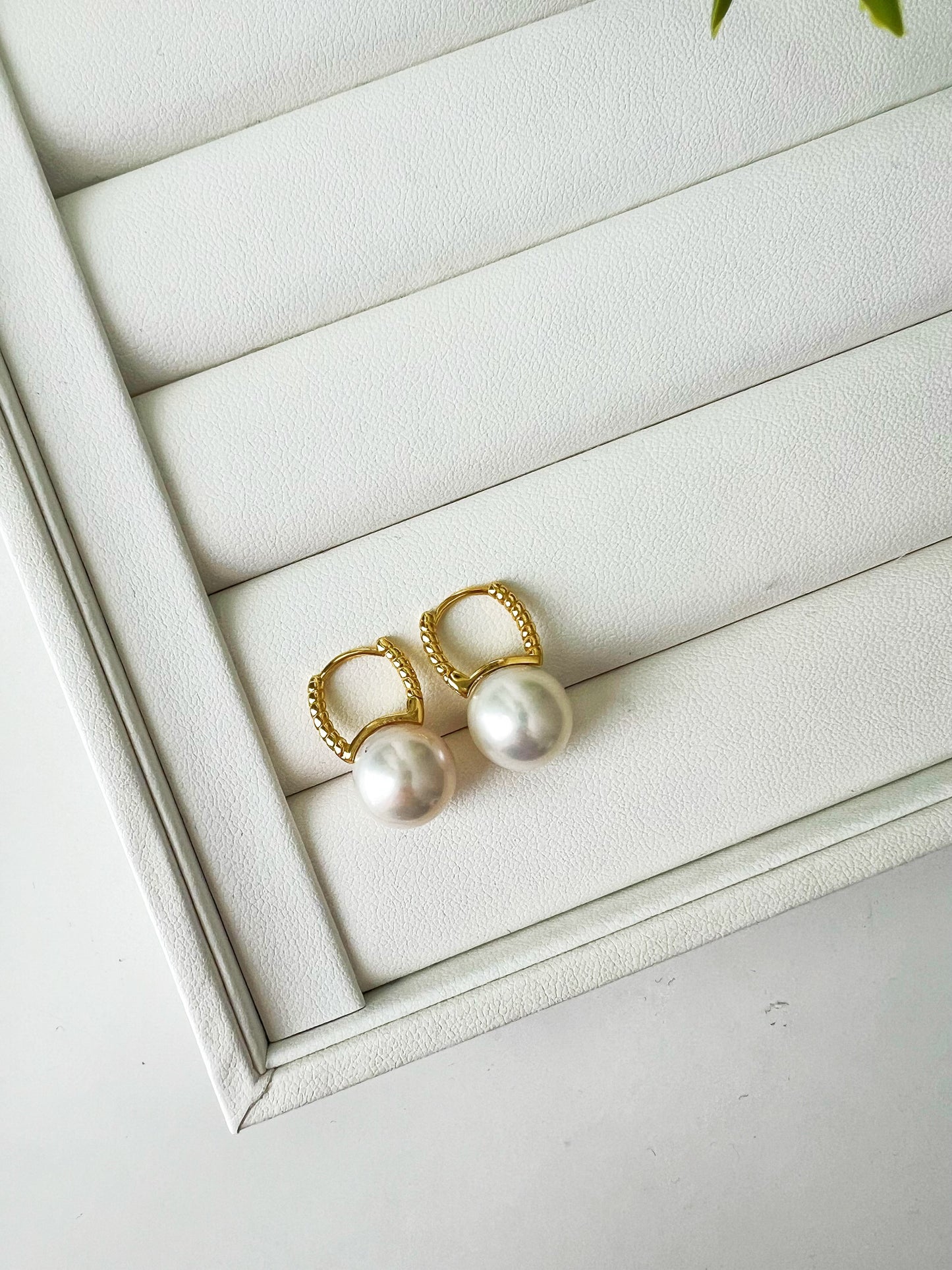 11-12mm Edison Pearl Earrings