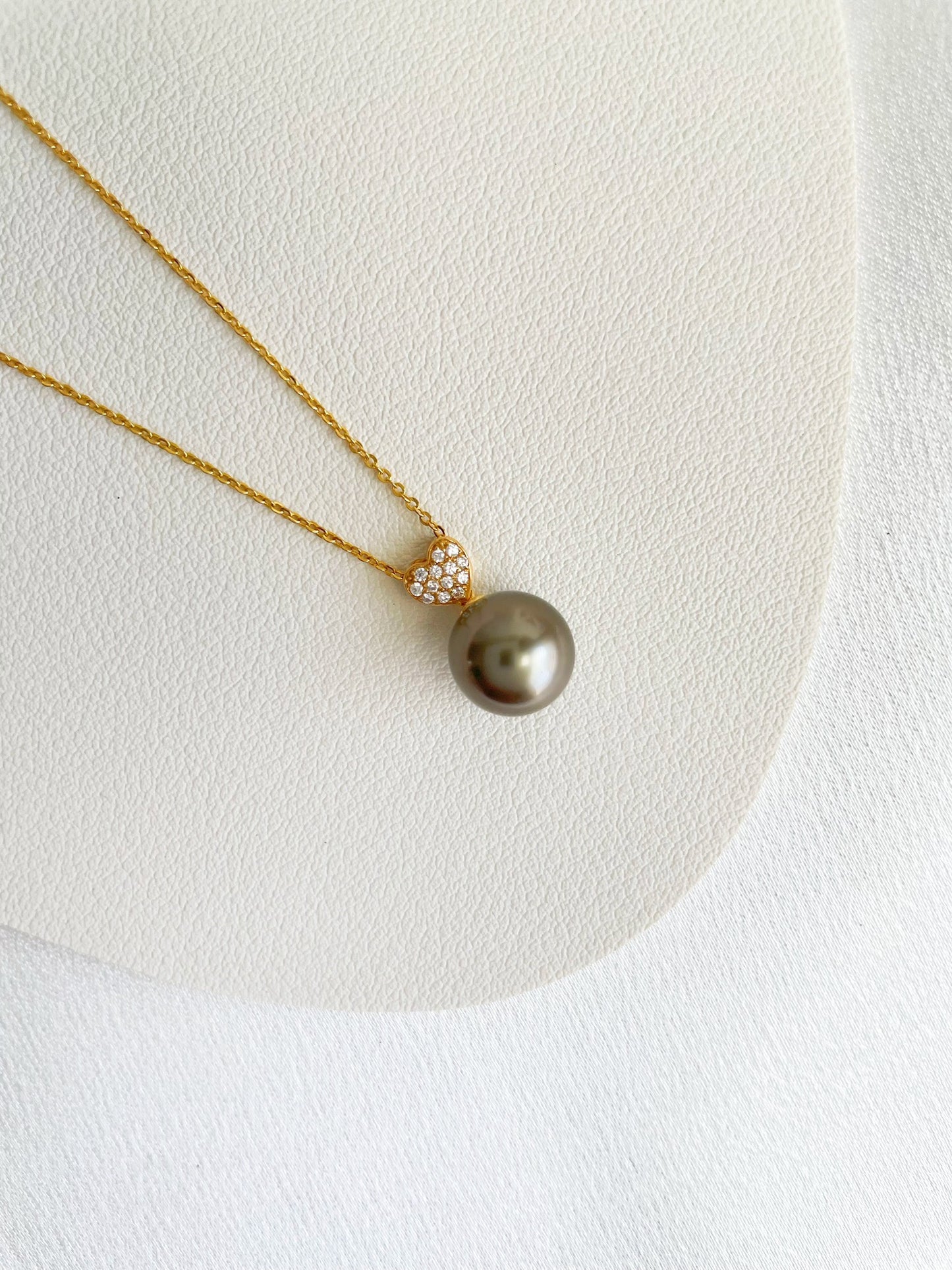 10-10.5mm Tahitian Pearl Necklace in 18k Gold