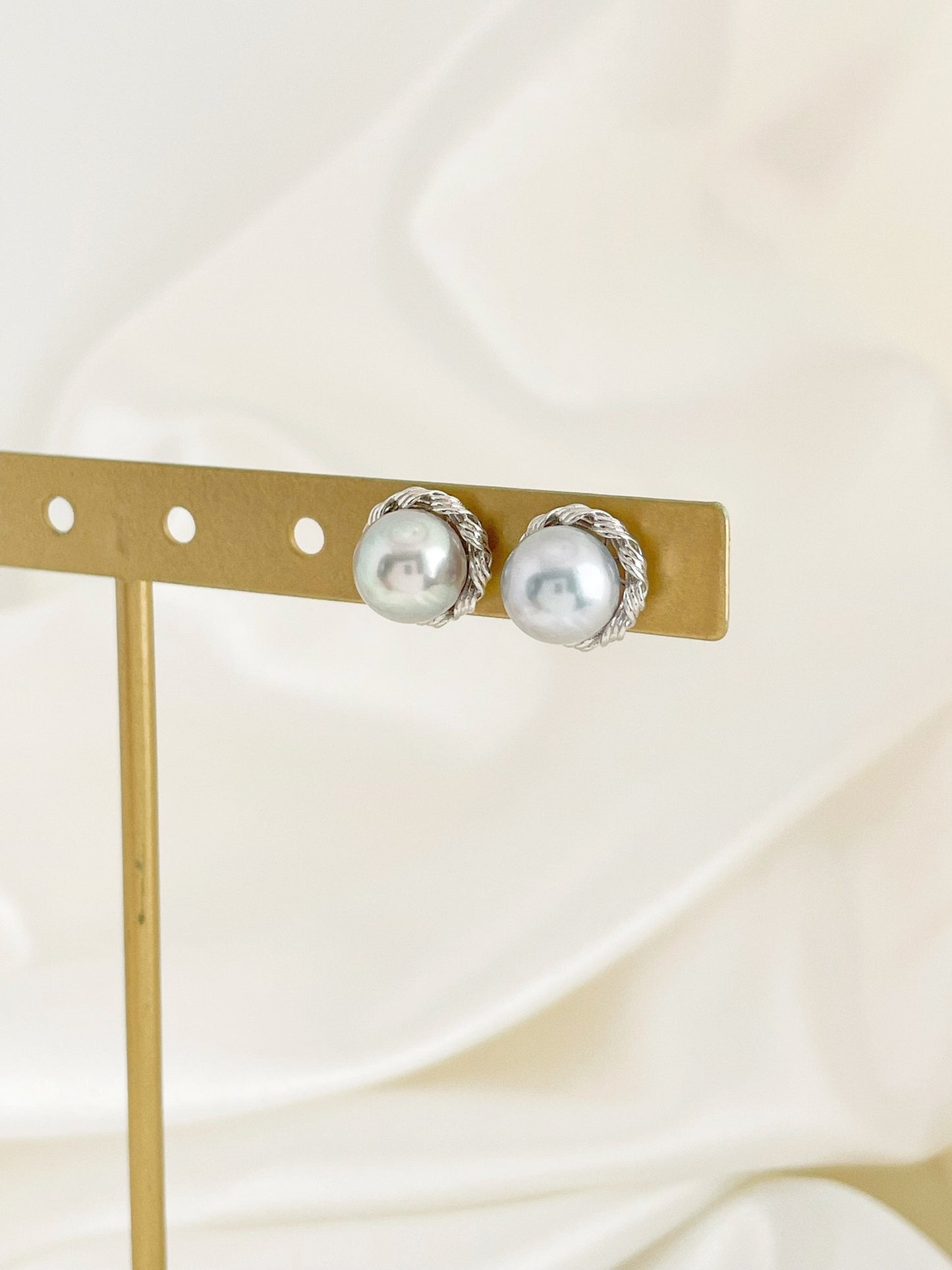 8-9mm Akoya Pearl Studs Earrings