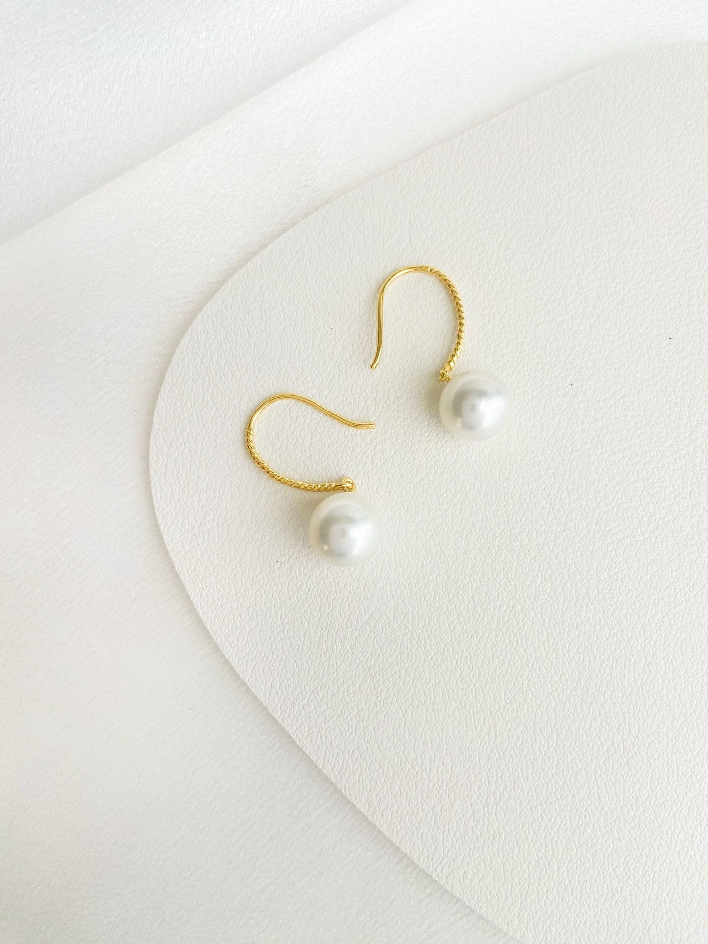 9-10mm Edison Freshwater Pearl Hoops Earrings